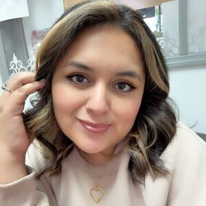 Meet your Posher, Dayanna